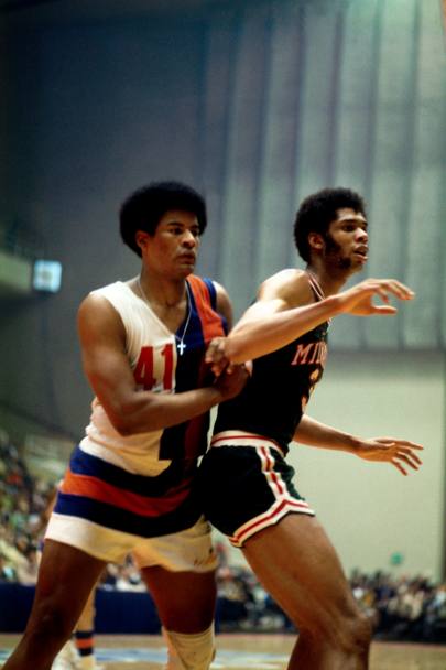 1971: Abdu-Jabbar, che allora si chiamava ancora Lew Alcindor, e i suoi Milwaukee Bucks contro Washington 